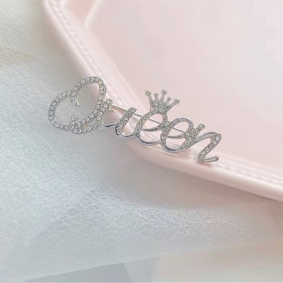 💐🔴Queen with crown Elegant Brooch MEDIUM - Picture 4 of 7